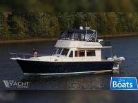 Mainship 43 Trawler