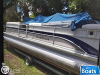 Premier Pontoons 25