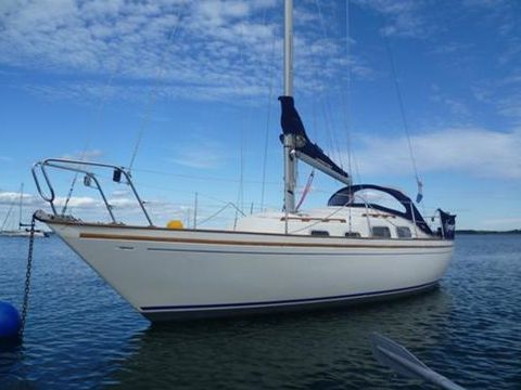 Shipman 28 For Sale Daily Boats Buy Review Price