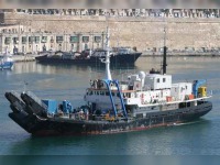 RESEARCH/SALVAGE BOAT