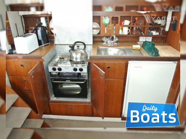 1980 Fairline Phantom 32 for sale