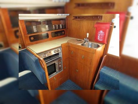 1983 Princess 30