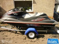Yamaha FZR