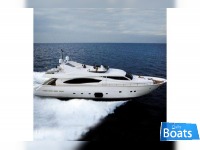 Ferretti 881