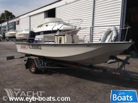 Boston Whaler 17 Montauk