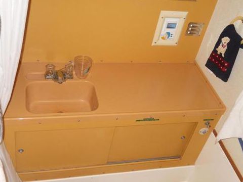 1977 Bertram 37