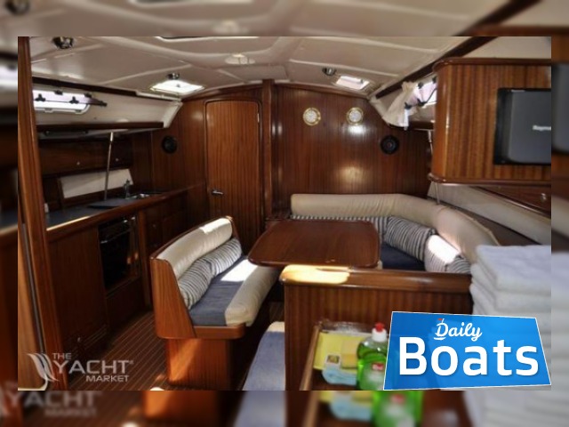 2004 Bavaria 38