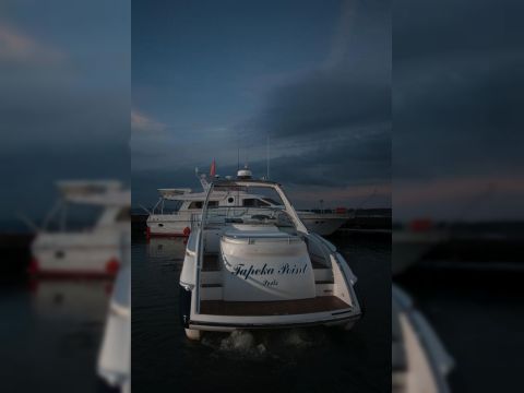 2001 Windy Bora 40 na sprzedaż