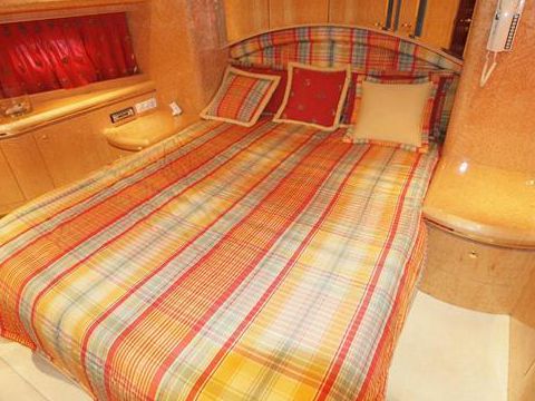Buy 2002 Horizon Elegance 68