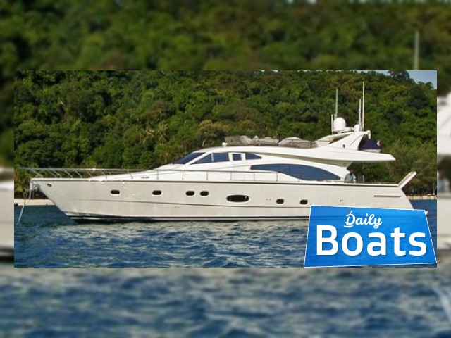 2004 Ferretti 680