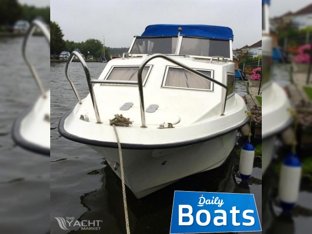 2008 Dolphin 19
