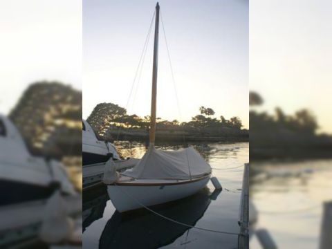 2004 Herreshoff 12.5 Sloop