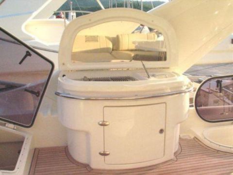 2007 Azimut 68E