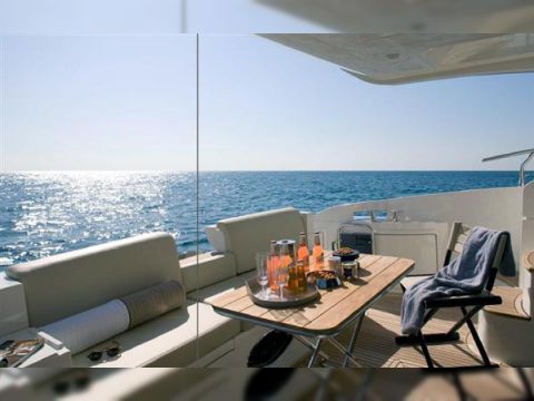 2010 Azimut 47 Fly for sale