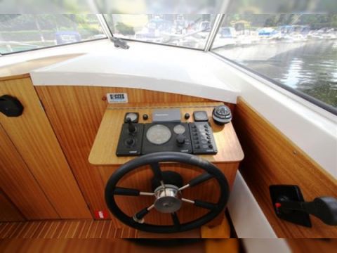 2004 Marco 810