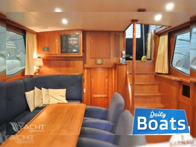 2000 Privateer 43