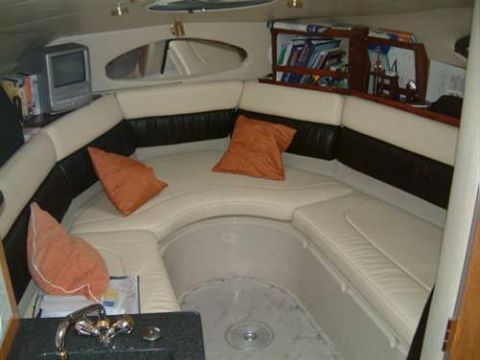 Buy 2002 Regal 2665 Commodore