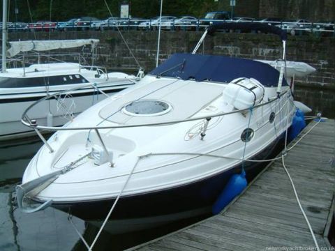 Buy 2002 Regal 2665 Commodore
