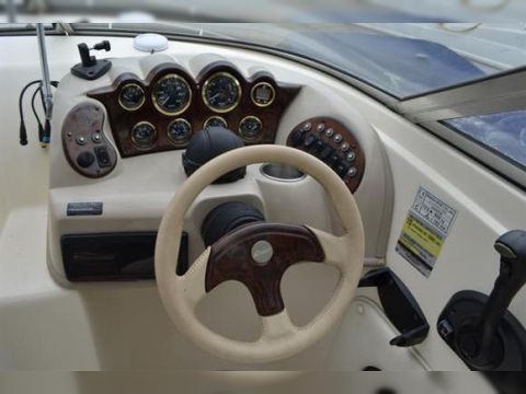 Buy 2001 Rinker 232 Captiva