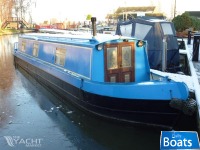 Chandlers Rest is a 45ft cruiser stern narrowboatCruiser Stern