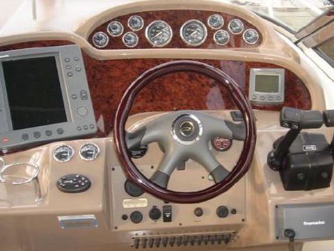 2004 Regal 3560 Commodore