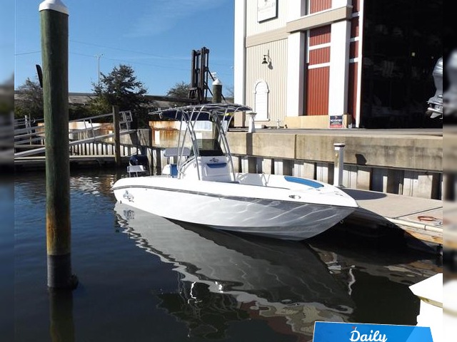 2015 Spectre 24Cc