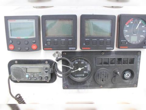 Buy 1999 Hunter 380