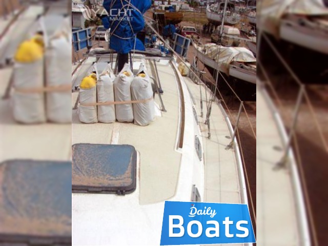1982 Ericson 38 Sloop for sale