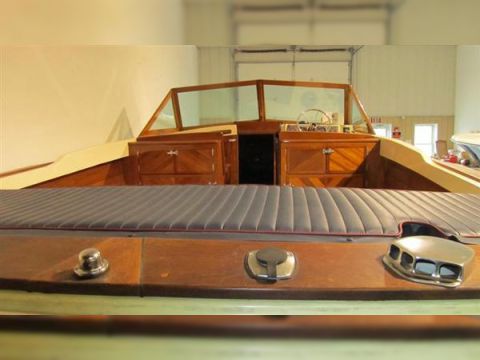 1972 Bertram Moppie 25