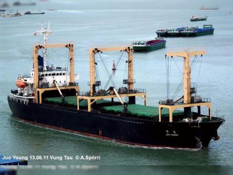 Cargo geared Tweendecker built Taiw.