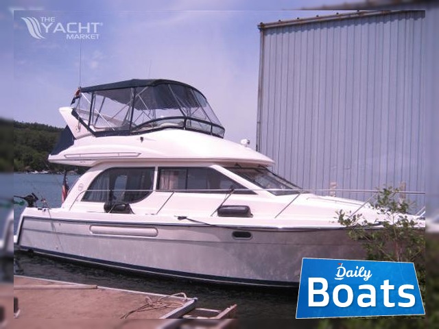 2001 Bayliner 3788 Command Bridge