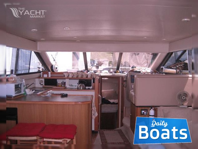 2001 Bayliner 3788 Command Bridge