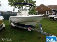 Boston Whaler 21 Outrage