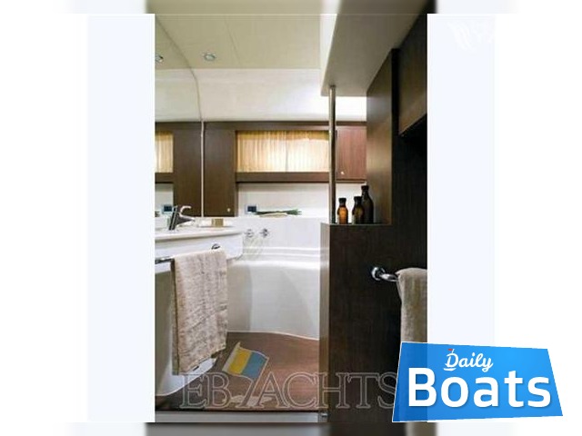 2005 Ferretti 591