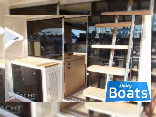 2011 Ferretti 570