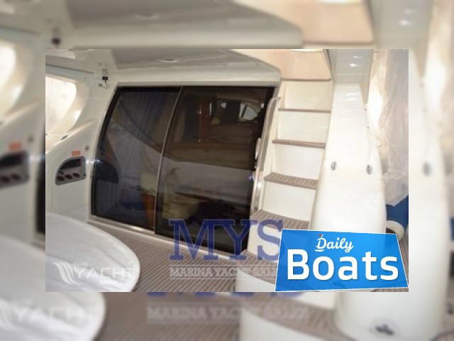 2004 Azimut 68