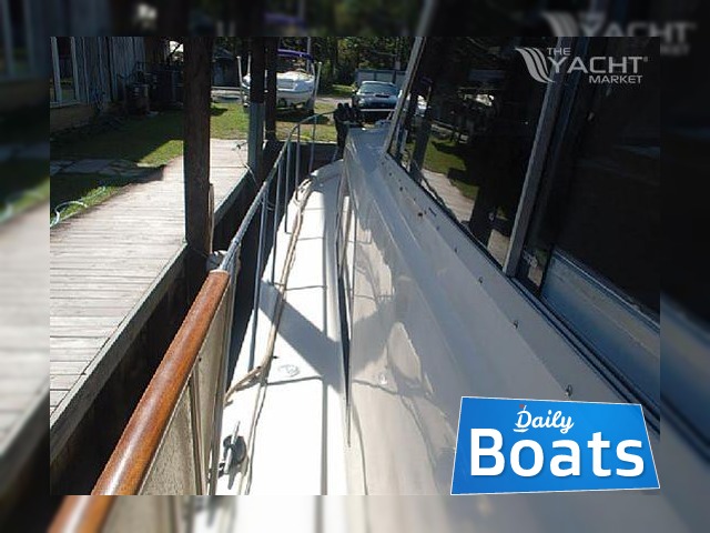 1981 Chris-Craft Constellation