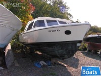 Bertram 31 Express Hull