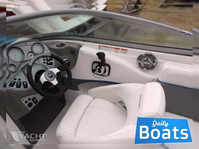 2009 Rinker 226 Br