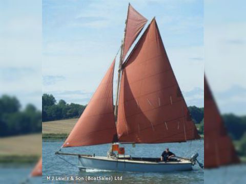 Memory 19.Grp Gaff Sloop Open Boat Version With O