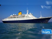 Cruise Ship,561 Passengers - Stock No. S2125