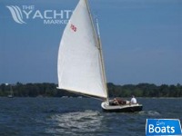 Marshall Boats 22