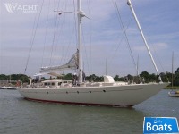 90ft Modern Classic Sailing Yacht