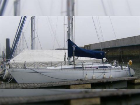 1988 Comar Comet 420