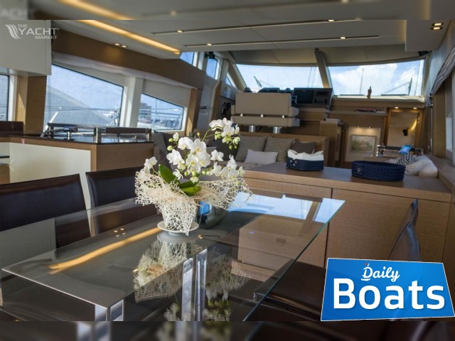 Kupić 2014 Prestige Yachts 750