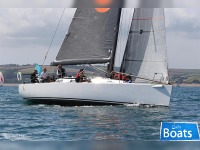 J BOATS J 122