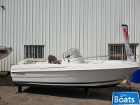 B2 Marine Cap Ferret 552 Open