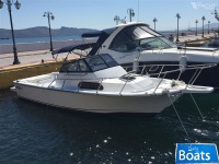 BOSTON WHALER 23
