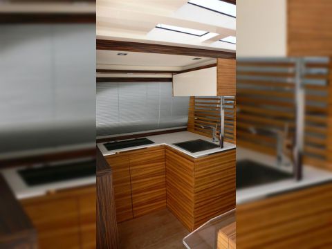 2009 Absolute 52 for sale
