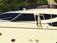 Ferretti 830